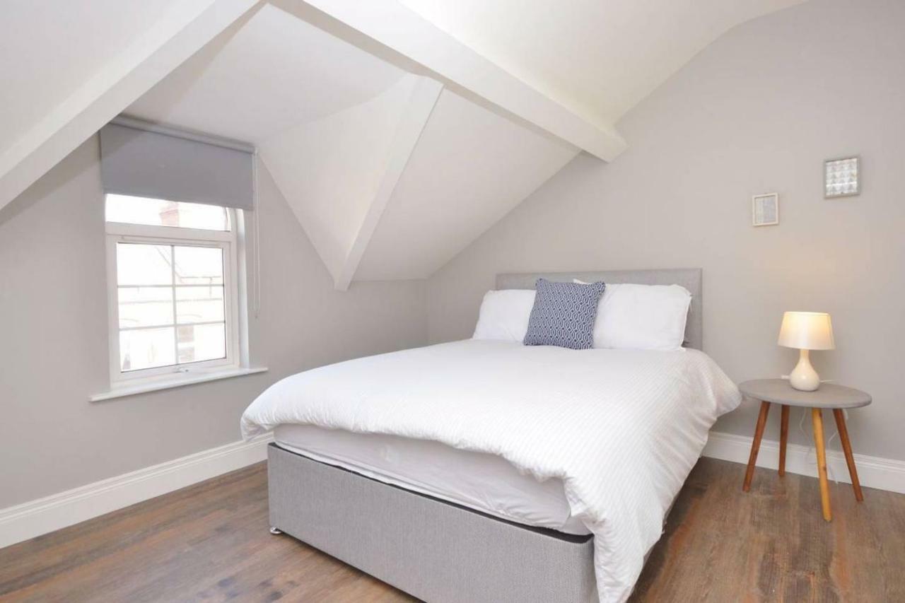 Queens Quarter Townhouse 2 ベルファスト エクステリア 写真
