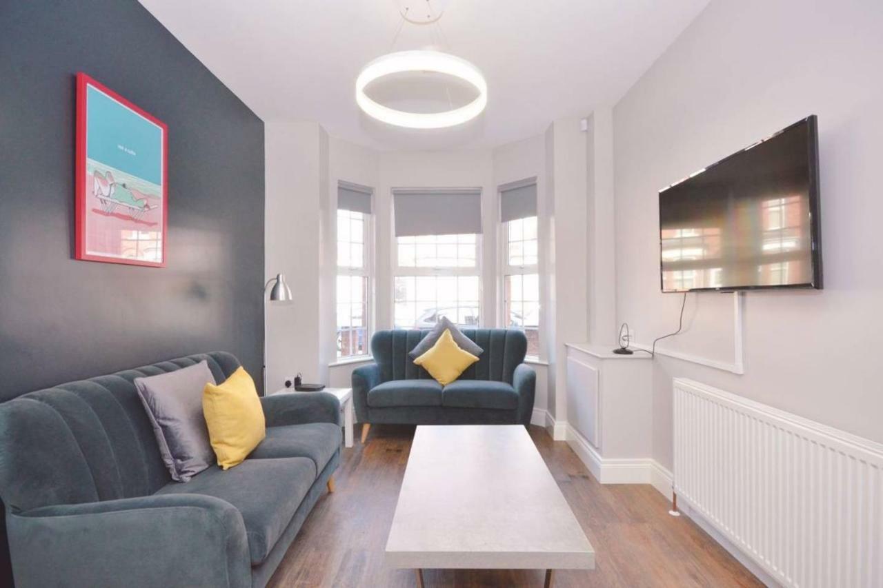 Queens Quarter Townhouse 2 ベルファスト エクステリア 写真