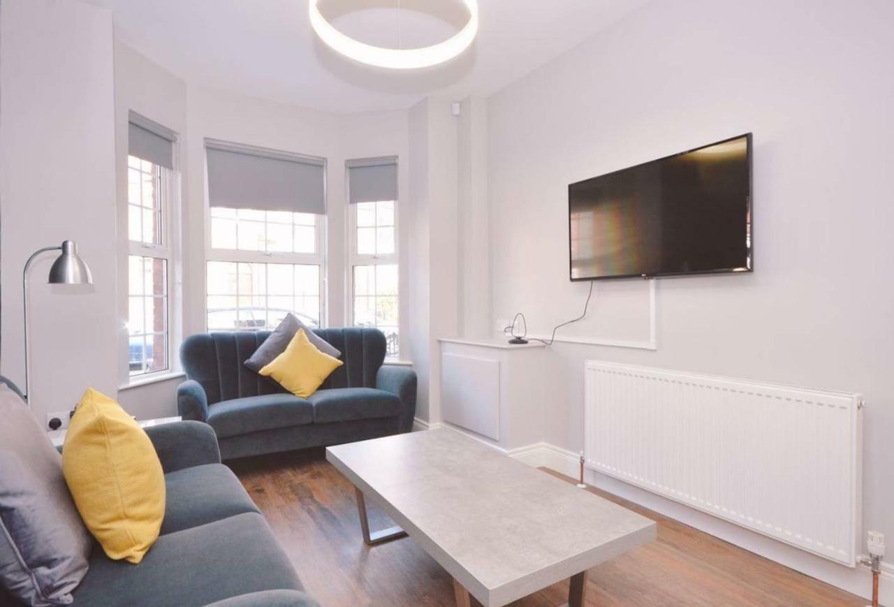 Queens Quarter Townhouse 2 ベルファスト エクステリア 写真