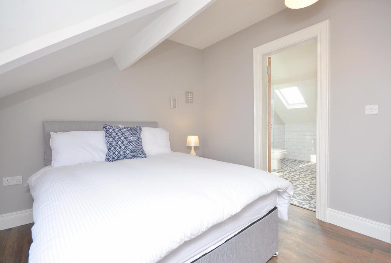 Queens Quarter Townhouse 2 ベルファスト エクステリア 写真