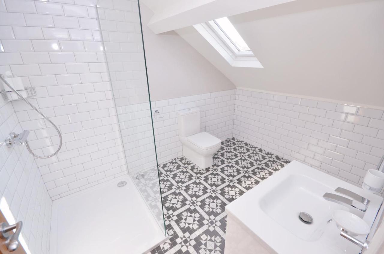 Queens Quarter Townhouse 2 ベルファスト エクステリア 写真